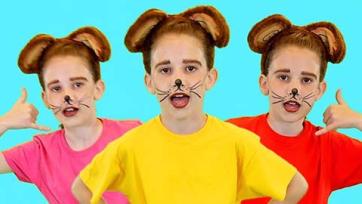 Five Little Monkeys Jumping On The Bed